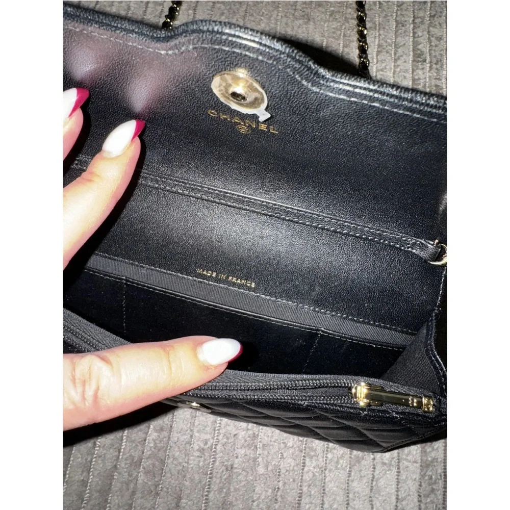 NEW CHANEL WOC Black Quilted Leather Crossbody with Gold Chain & CC Logo - Picture 5 of 12